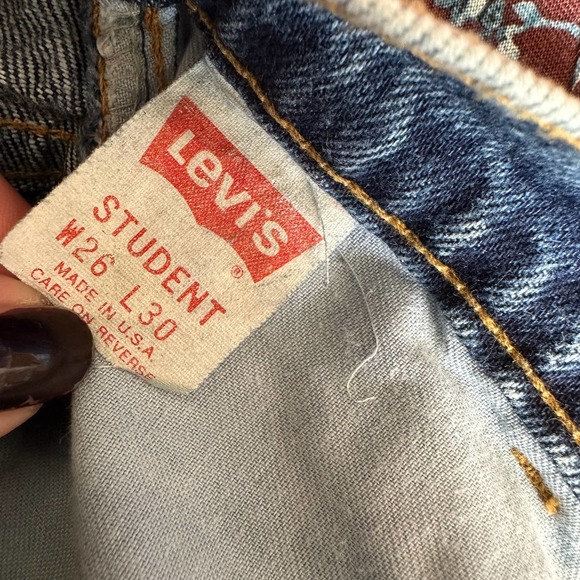 Levi's Vintage 80s Acid Wash Student High Rise Tapered Leg - Picture 8 of 10